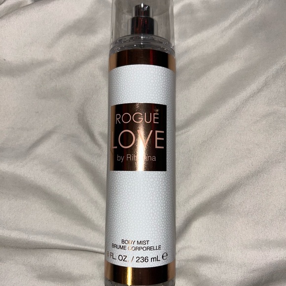Rihanna Rouge Love Body Mist - Picture 1 of 2